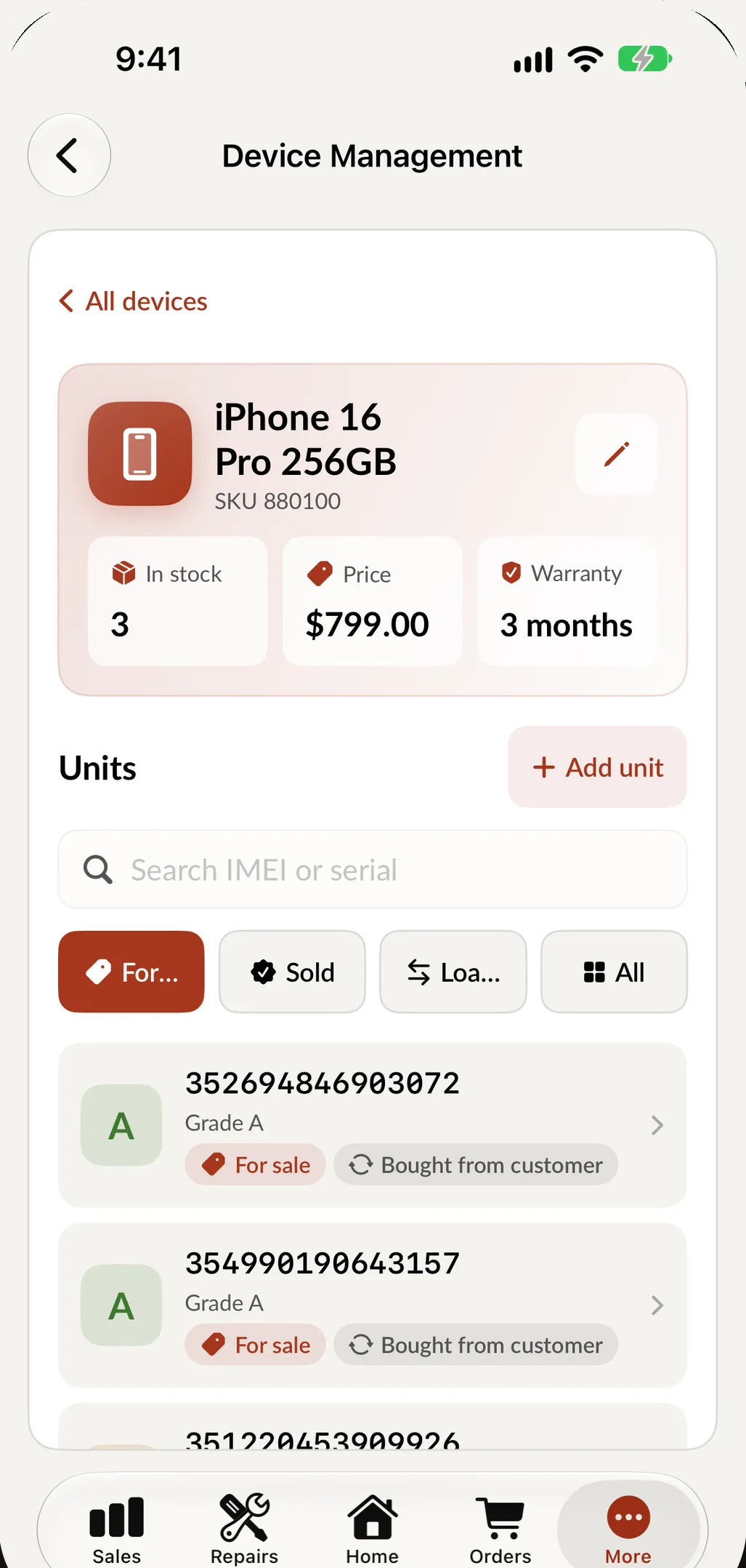 Device Management on iPhone: an iPhone 16 Pro 256GB with stock, price and warranty, and its units listed by IMEI and grade.